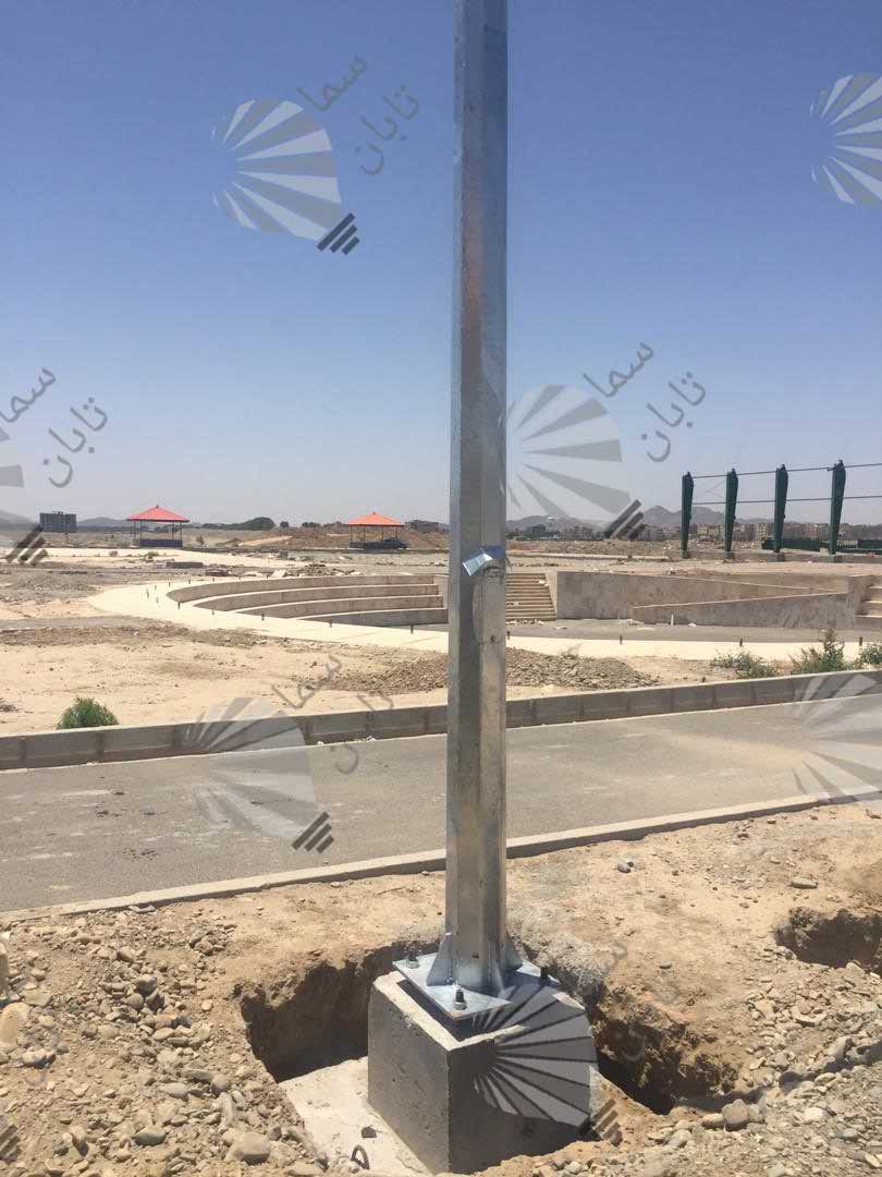 پایه چراغ خیابانی